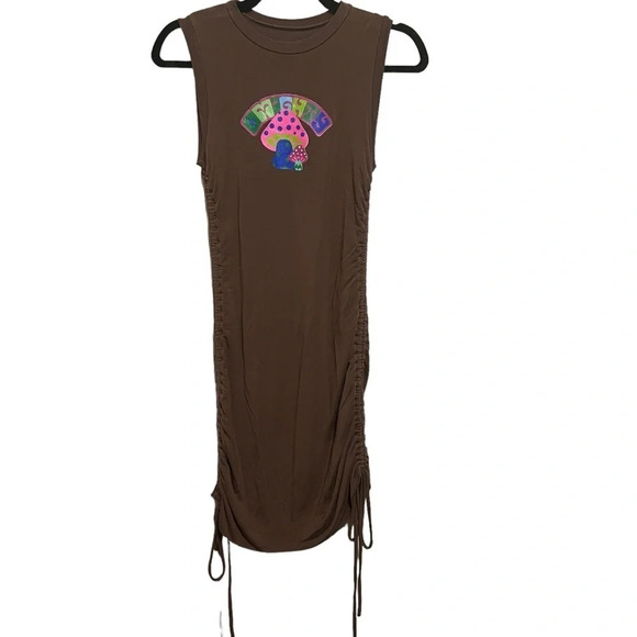 OMighty Brown Body-con Mushroom T-shirt Dress With Ruched Tie Sides Sz Small - Picture 6 of 8
